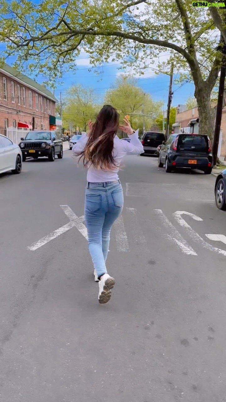 Ruhi Dhiman - 10.2K Likes - ⚡️🦋🤍
🎶@jerryxfour 
#trending #newtrend #viral #instadaily