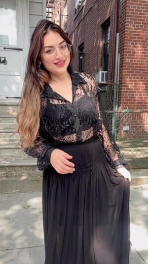 Ruhi Dhiman Instagram - 🖤🏴☠️