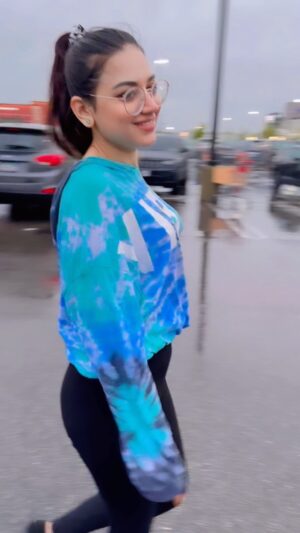 Ruhi Dhiman Instagram - 🦋♥️ @ruhi_dhiman8
#ruhi_dhiman8 #viral #foryou #instagram #forinstafam #trendingnow #trending