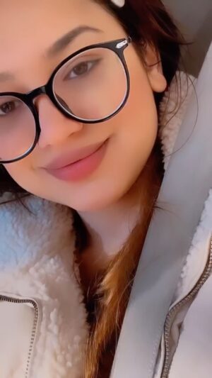 Ruhi Dhiman Instagram - ♥️♥️ @ruhi_dhiman8
#trending #viral #reelkrofeelkro #instareel #foryou #viralsong #viralvideo #trendingsong #oldsong #indiansong