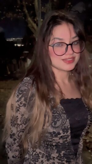 Ruhi Dhiman Instagram - 🖤🖤🖤🖤🖤🖤🖤🖤
#trending #viral #foryou #instagood #instagram #trendingvideo #trendingsong #trendingnow #newtrend #trendingreel #slomo #slowosong