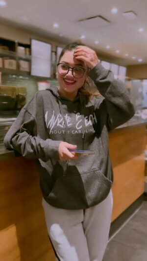 Ruhi Dhiman Instagram - Tenu takda pr vekh akkda ni 🤗🤭♥️ @ruhi_dhiman8
.
.
.
.
.
#instagood #instagram #viral #foryou #reelkrofeelkro #formyinstafam♥️ #viralvideo #trending #punjabiyrend #punjabisong #punjabisongtrend