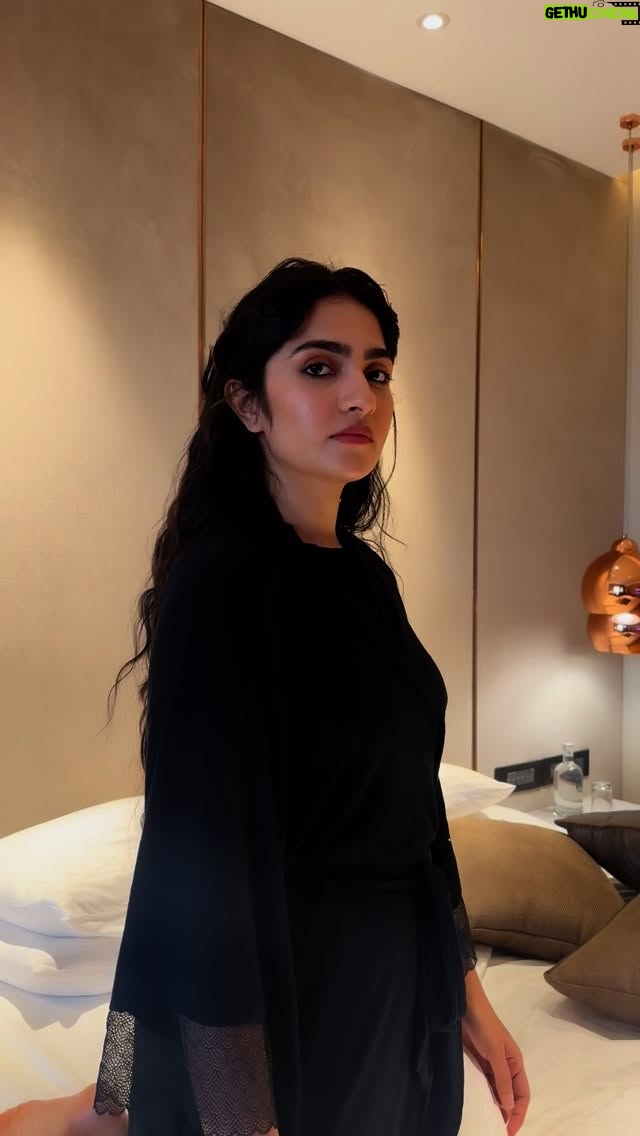 Rukmini Vasanth - 1 Million Likes - Promotions: 1
Sleep: 0 🥊🥊