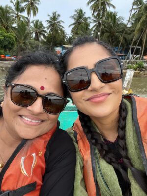 Rukmini Vasanth Instagram - 2 Years to #Banaadariyalli 🏄‍♀️

@goldenstar_ganesh @preetham__gubbi @abhilash_kalathi @reeshma_nanaiah #RangayanaRaghu