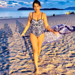 Rupa Khurana Instagram - 🌅 Beach Lover’s Paradise: Langkawi Beach Dash Club! 🌴
Hey everyone! As a beach enthusiast.. I had the most incredible time at @dashresortlangkawi The sunset views were absolutely mesmerizing, and the sand felt like a warm embrace. The serene waters and vibrant atmosphere made every moment unforgettable. 🌊✨
From lounging on the soft sands to taking a refreshing dip, this place is a dream come true for any beach lover. If you’re looking for a perfect getaway, Langkawi Beach Dash Club should be at the top of your list! 🏖️💙
#BeachLover #Langkawi #BeachDashClub #TravelDiaries #SunsetLovers #BeachVibes #TravelInfluencer #ParadiseFound