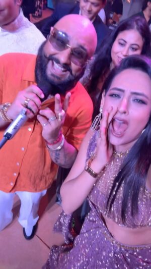 Rupa Khurana Instagram - POV: When @bpraak sings, you drop everything and join the vibe!
yaar yeh moment toh post banta hai
š«¶š¼ā„ļø Punjabi as gaye oyee!!
