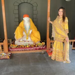 Rupa Khurana Instagram - Sukoon mil jata hai.. bas ek hi deedar mein #omsairam🙏