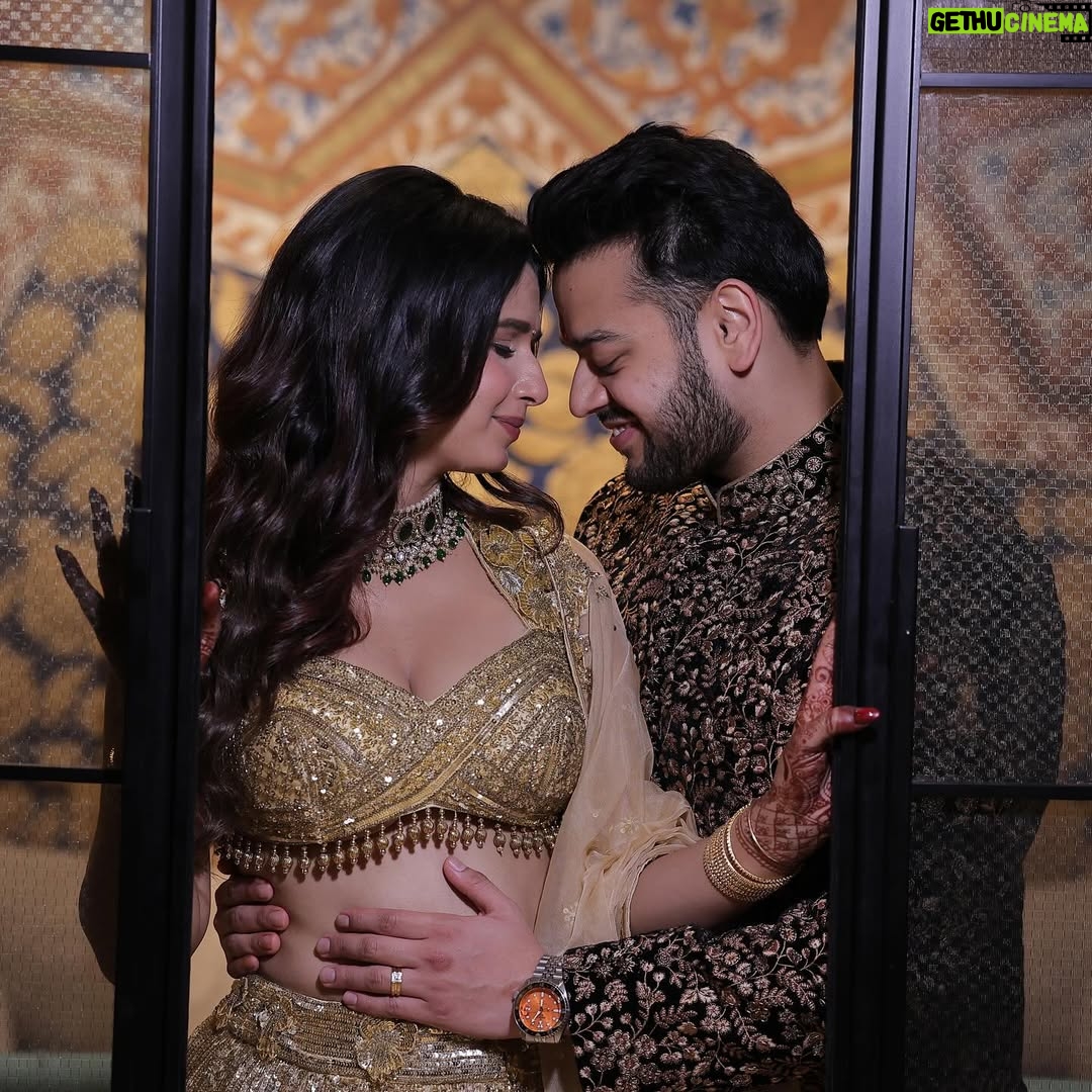 Rupal Yadav - 48.7K Likes - bas tujhse mujhe ye kehna hai🤭
 @rajat.gupta96