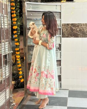 Rupal Yadav Instagram - wishing you joy and peace, happy diwali ☺️✨🪔