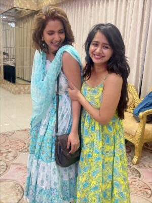 Rupali Bhosale Instagram - Cheers to another year of fun, friendship, and unforgettable memories!”. For something heartfelt, you could say, “Your friendship is a precious gift that I cherish every day. Happy birthday to an incredible person!”. You make the world a better place. Happy birthday to the amazing friend who always brings joy and positivity! Thank you for being a wonderful friend. I’m so lucky to have you! 
May your birthday be filled with all the happiness, love, and blessings you deserve. Here’s to celebrating you and all the joy you bring to life. Happy birthday!!! 

I LOVE YOU ❤️❤️❤️