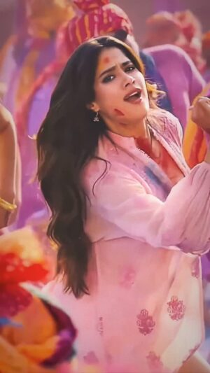 Rupinder Kaur Dhaliwal Instagram - #punjabisongs #punjabi #bollywoodsongs #reels #veedmusic #bollywood #mumbai #🎤 #mumbaifoodie