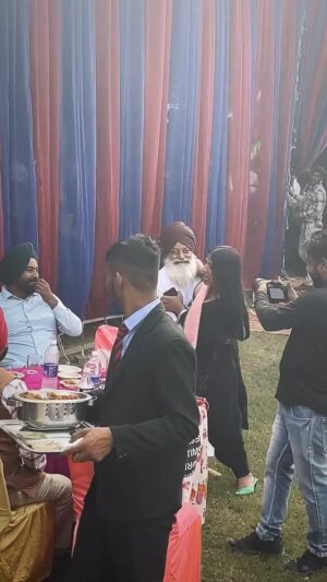Rupinder Kaur Dhaliwal Instagram - #punjabisongs #punjabi #punjab #veedmusic #workout #makeupartist #punjabireels #punjabimedia