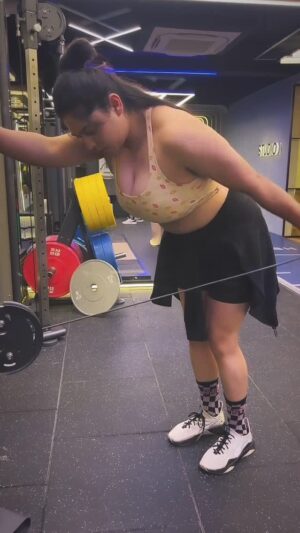 Rupinder Kaur Dhaliwal Instagram - #gymreels #workoutmotivation #workout #gymgirl #gym #gymmotivation #ikkudi