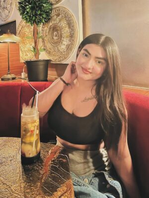 Rutuja Kamble Instagram - Always a vibe at Hitchki @hitchkiindia thanks for hosting me! 🥂
.
@trutalent.management