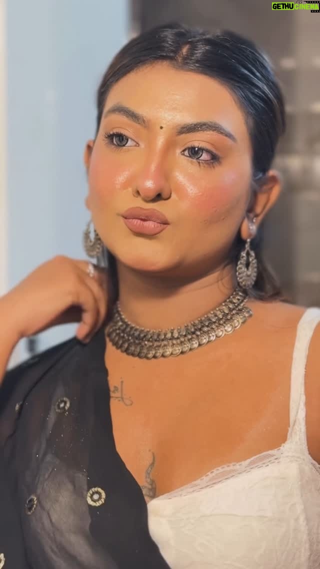 Rutuja Kamble - 1.4K Likes - 🤎🤎🤎