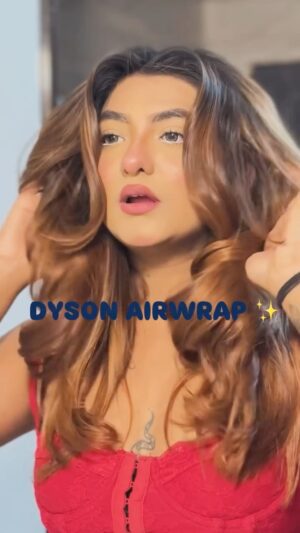 Rutuja Kamble Instagram - #dysonairwrap 💙