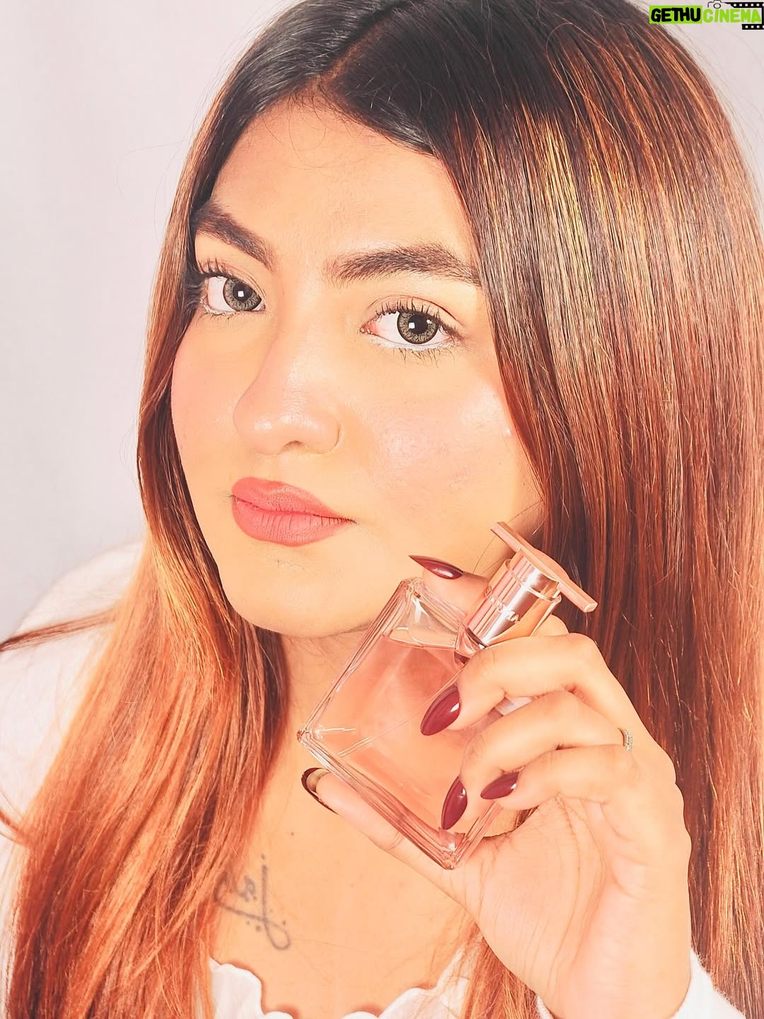 Rutuja Kamble - 3 Likes - The iconic Lancôme Génifique
Ultimate Serum,
Now available in sleek, premium 7 ml travel-size🖤
@lancomeofficial 
#Collab #Lancomelndia
#LancomeSkincare
#GenifiqueUltimate #BetaGlucan
#LittleBlackBottle
#GenifiqueUltimate7ml