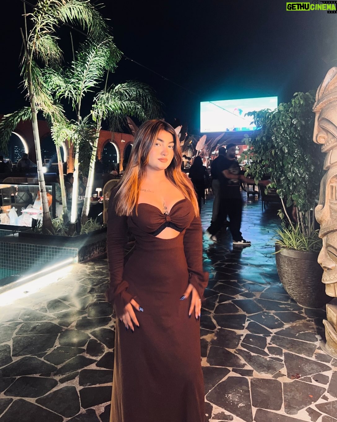 Rutuja Kamble - 3.1K Likes - @claydombivli Big thanks to Clay Dombivli Pool Bar & Kitchen for the amazing hospitality! Great vibes, delicious food, and a perfect setting—truly a memorable experience. 🌮🤎👜