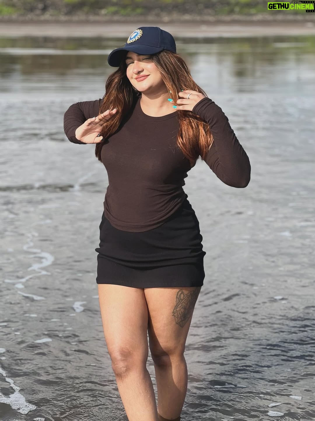 Rutuja Kamble - 2.3K Likes - Good morning 🌤️⛱️🏖️