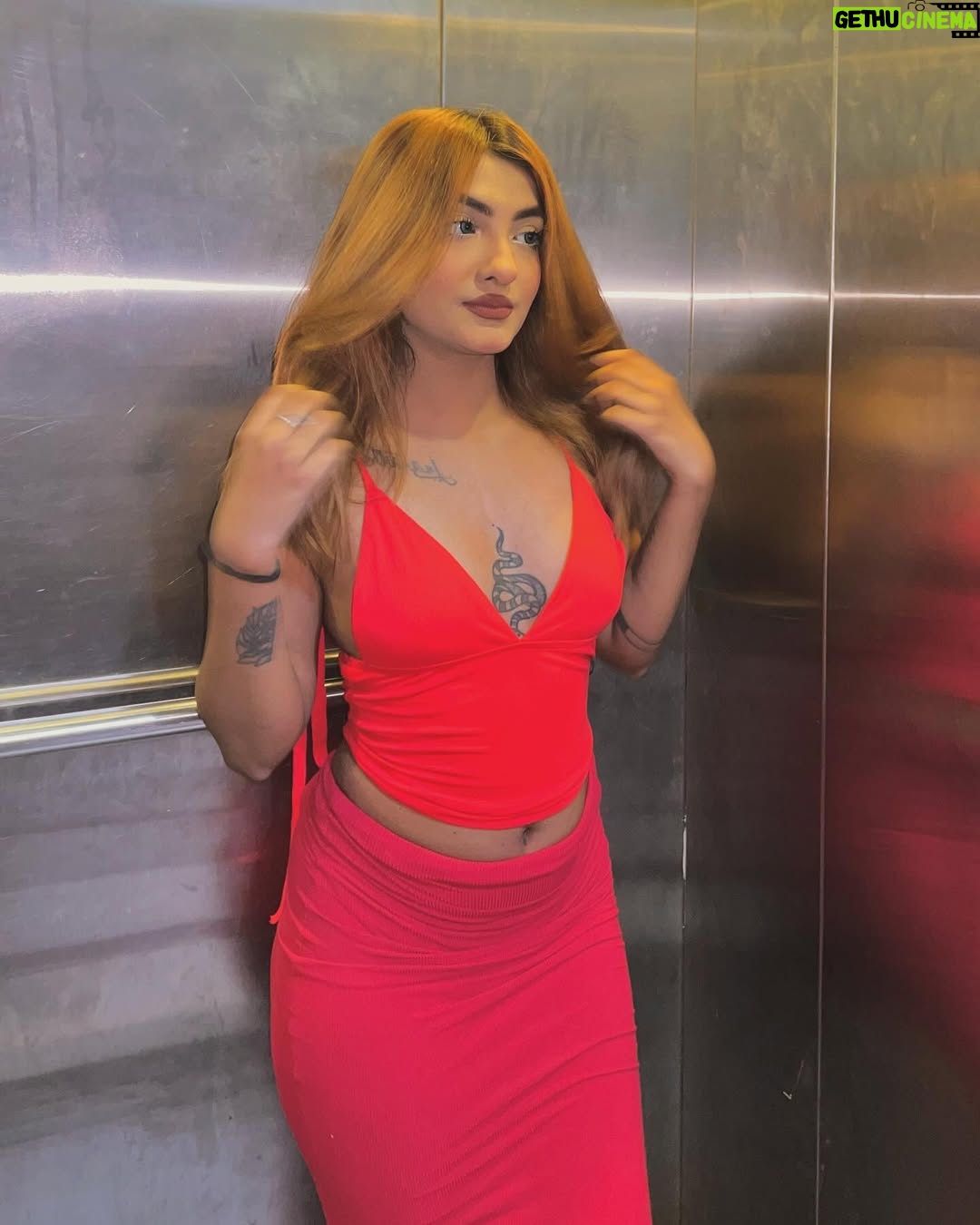 Rutuja Kamble - 4.2K Likes - Love the fit❤️
Top from :  @savana 
Use my code : “ SAVANA30” for additional discount 

#ad #savana #savanasquad