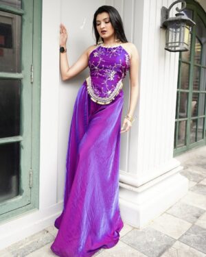 Rutuja Kulkarni Instagram - 💜_💜 #StarPravahDhinchakDiwali2025 🤩🥳
👗: @upasanafashion
HAIR AND MAKE UP : @saai_makeup_artist
📸: @the_visualvibe_
#marathiactress #marathimulgi #indowestern #fashion #starpravah #ggmc #india