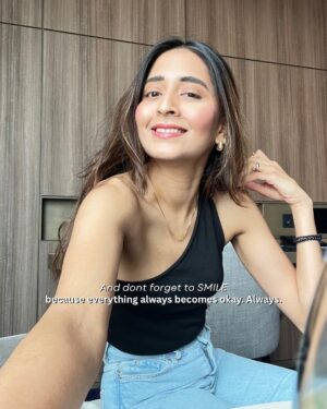 Rutvi Bhatt Instagram - Just an older sister looking out for you 💐
You don’t have to learn each lesson the hard way🫶
.
.
.
.
#mindset #growth #advice #love #happiness #heal