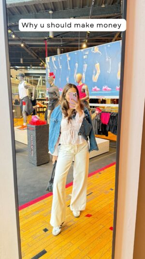 Rutvi Bhatt Instagram - The older I get, the more money I make, the more I realize — I want it less for the bags, shoes, cars and all the jazz ✨
👉🏾 because while the materialistic things give me joy, the joy is temporary and short lived
💛 but the happiness of seeing a smile on someone else’s face because of you - that is priceless.
🫶 the happiness of making your parents travel to new places
🫶 the joy of buying my family things for no reason.. without occasion. Just cause!
🫶 the happiness of telling your friends I got the bill don’t worry about it
🫶 the happiness buying things because I like them not because the tag is affordable
🫶 the happiness from being able to help people in need without a second thought
… I want that kind of wealth.. it’s the most amazing feeling in the world and I want to experience that ✨🫶
💪🏽 so here’s to working hard and earning a lot of money— and being rich 💸💸
‼️ repost this if you feel the same way!
🤍🤍 Share with your partner & follow me to build strong, lasting relationships💕💕
.
.
Long distance couple, couple fights, problem solving, relationship building, trust, healing, love, Rutvi Bhatt, Rootvi, Relationship Coach
.
.
#couples #relationshipgoals #datingadvice
#relationships #fights #love #couples #couplegoals #desicouple #india #mumbai