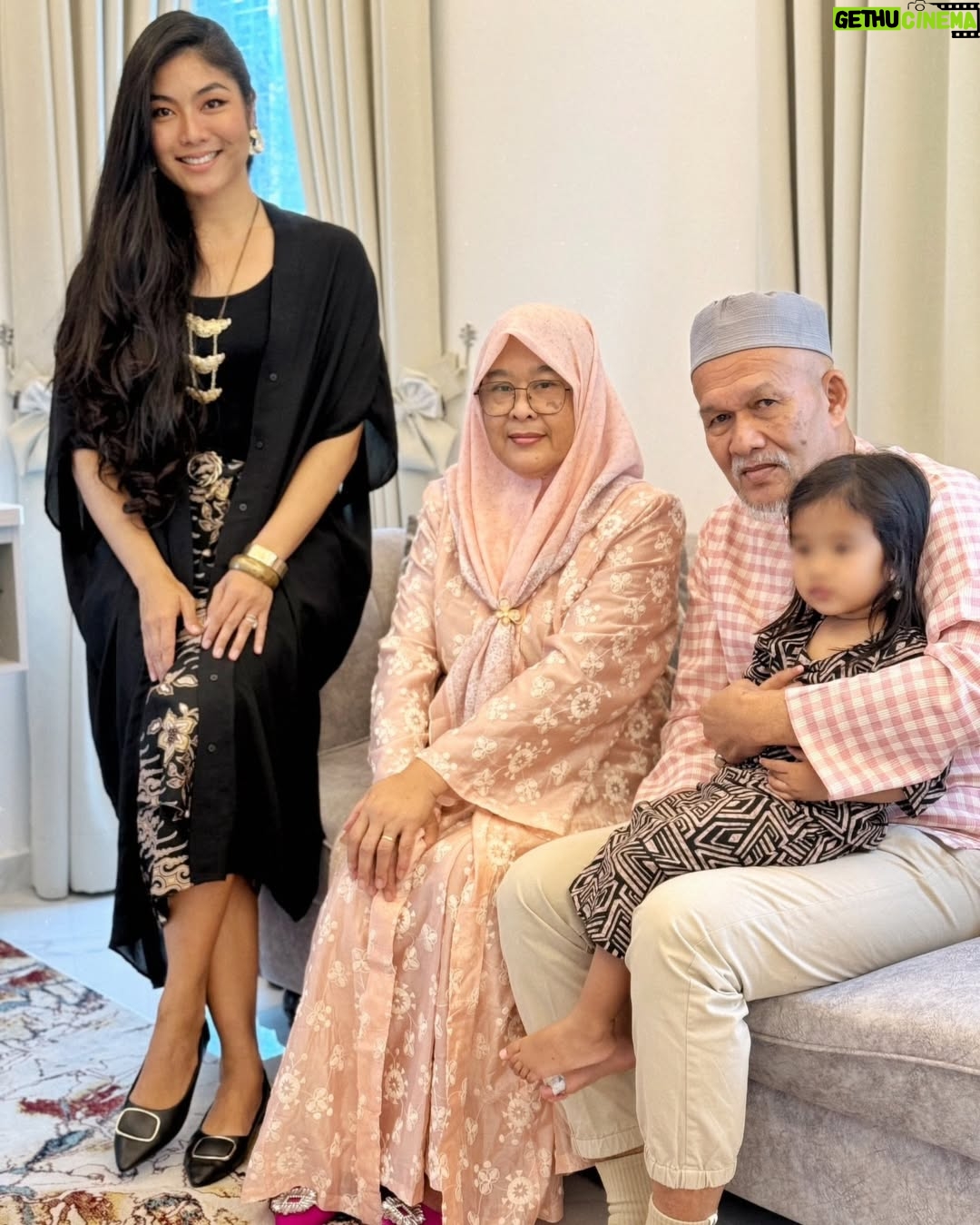 Ruzana Ibrahim - 831 Likes - East Coast Raya with My little Miss Sky