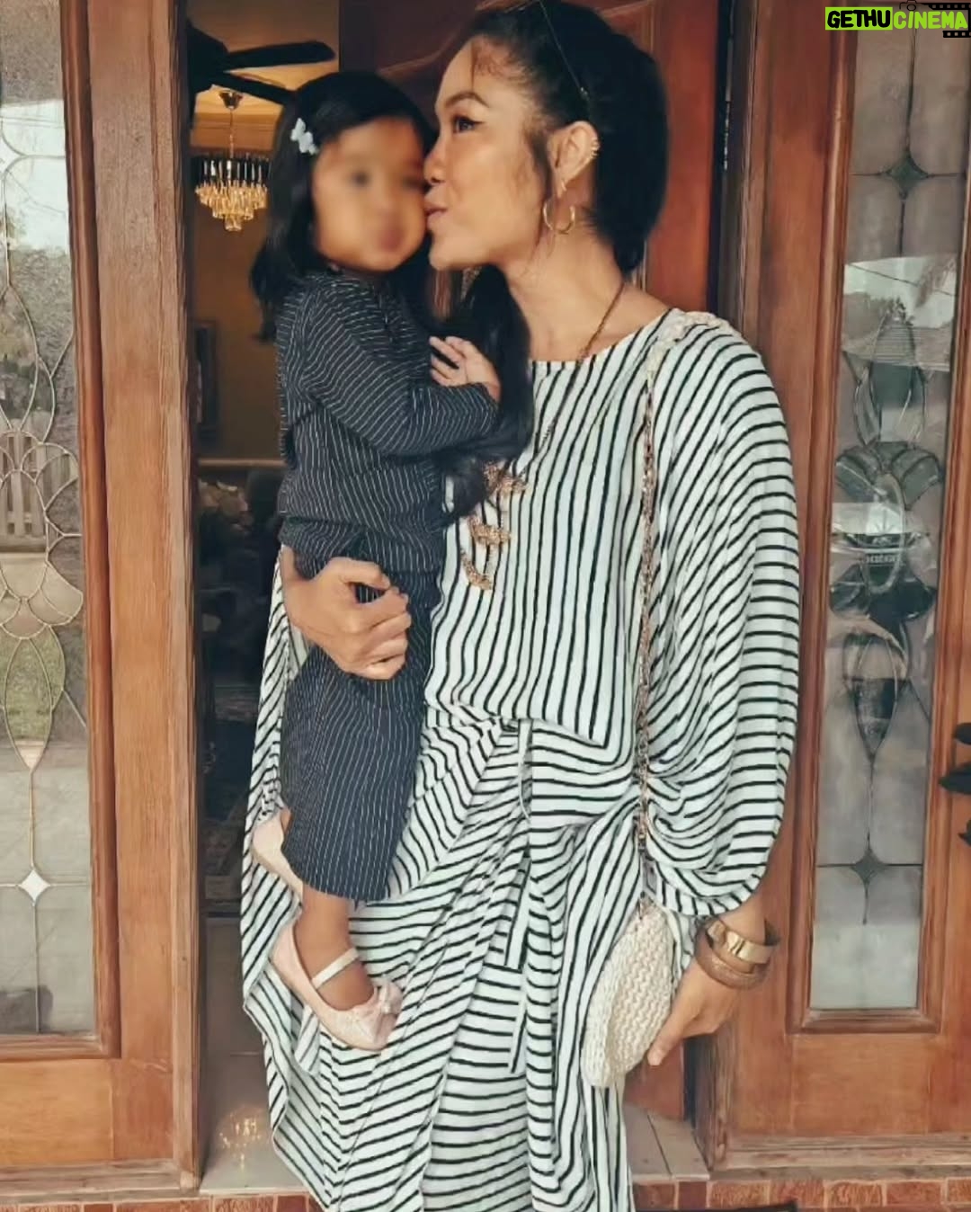 Ruzana Ibrahim - 831 Likes - East Coast Raya with My little Miss Sky