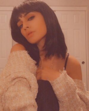 Rweehma Roy Instagram - Guns N’ Roses 🥀
