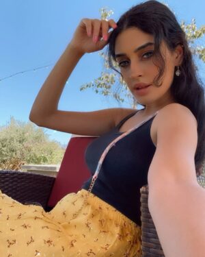 Rweehma Roy Instagram - Postcard from California 🌼