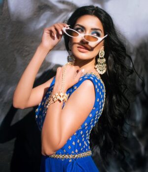 Rweehma Roy Instagram - Dropping a little shade 😎💙🦋