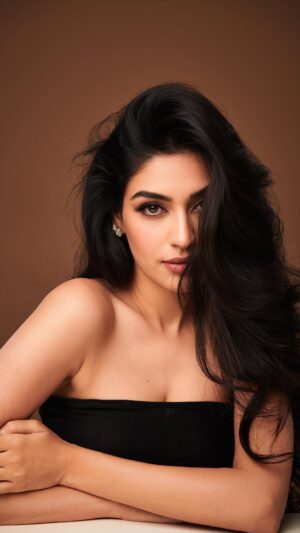 Rweehma Roy Instagram - New Beginnings 🤎 shot by 📸 @kunalgupta91
Styled by @styledbyzainabb
Make up by @taskeen_c
Hair by @ritashukla22