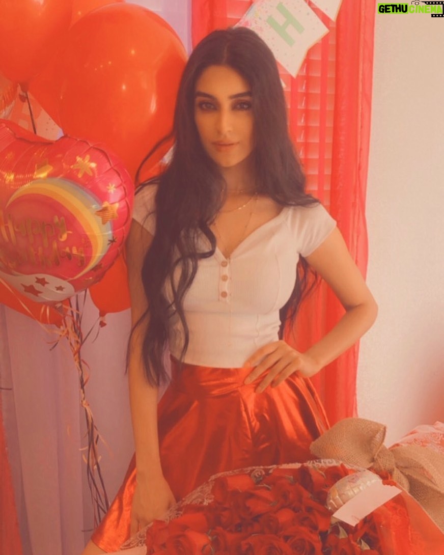 Rweehma Roy - 2.7K Likes - Birthday girl 🎉🦄