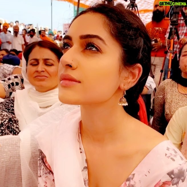 Rweehma Roy - 9.7K Likes - A girl from a farmers background all the way sitting at #Shambhuborder in #India 💓 🌾#watchingbae