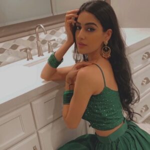 Rweehma Roy Instagram - Hella heart eyes for you 😍💚