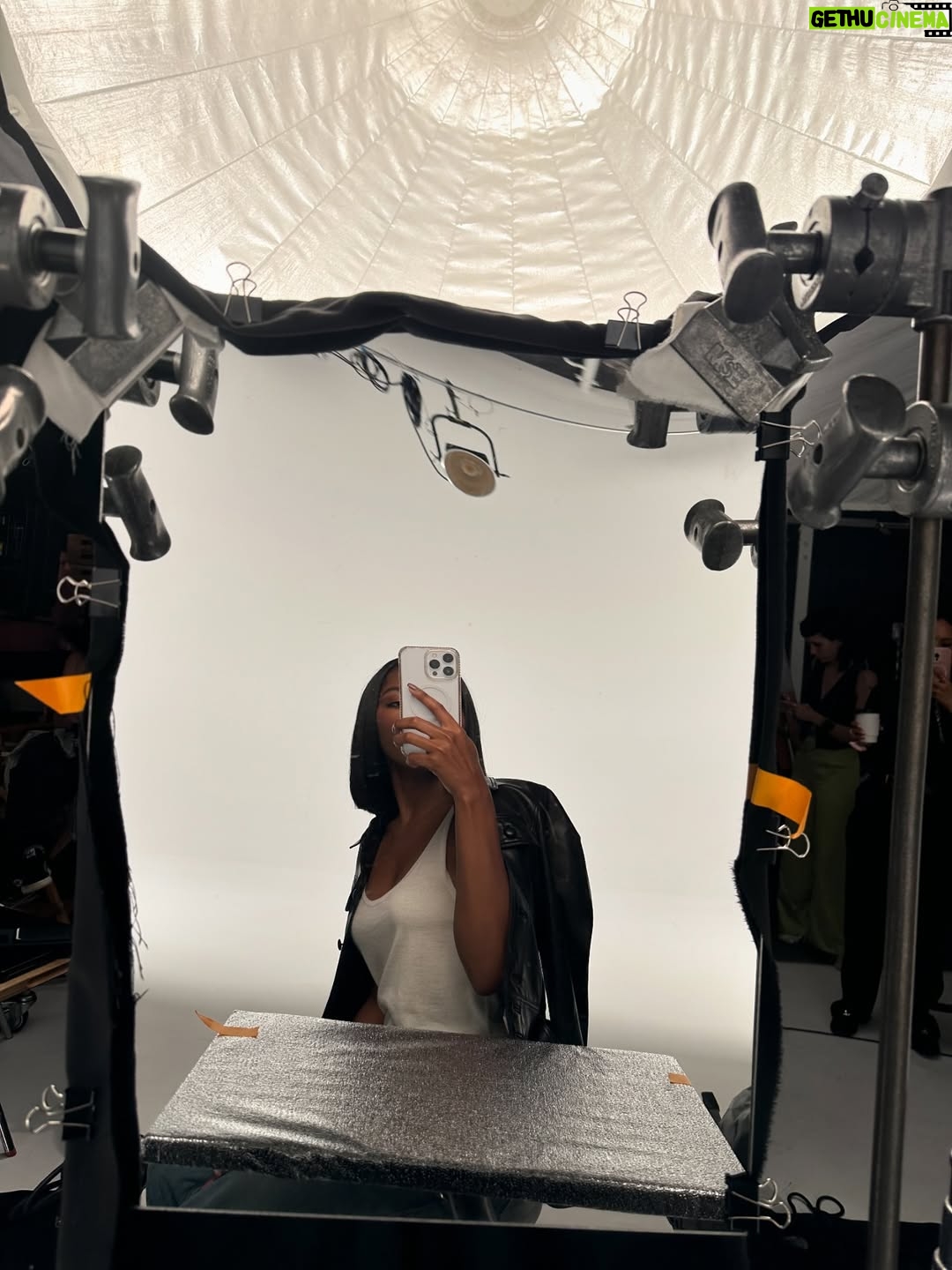 Ryan Destiny - 168.5K Likes - a little this and a lotta that