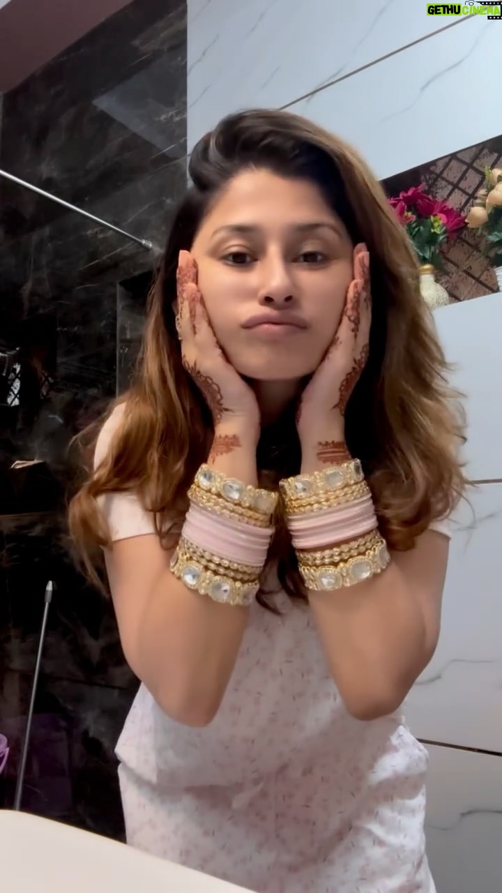 Saba Khan - 76.9K Likes - From being the viral bride 👰✨ to keeping my glow alive every single day…
Here’s my simple morning skincare ritual 🌸💧.
Because bridal glow isn’t just for one day — it’s an everyday lifestyle 
.
.
#ViralBrideGlow ✨
#SabaKhan #RealityQueenSaba #BridalGlow #SkincareRoutine
#GlowingSkin #ViralBride #MorningRoutine #NewBrideVibes
#TrendingBride #SkinCareWithSaba #GlowLikeABride
#ViralOnReels #IndianBrideGlow #EverydayGlow