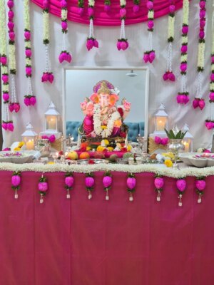 Sai Lokur Instagram - Ganpati Bappa Moryaaa 😁😇🙏