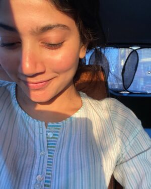 Sai Pallavi Instagram - As random as the thoughts in my head 🙈