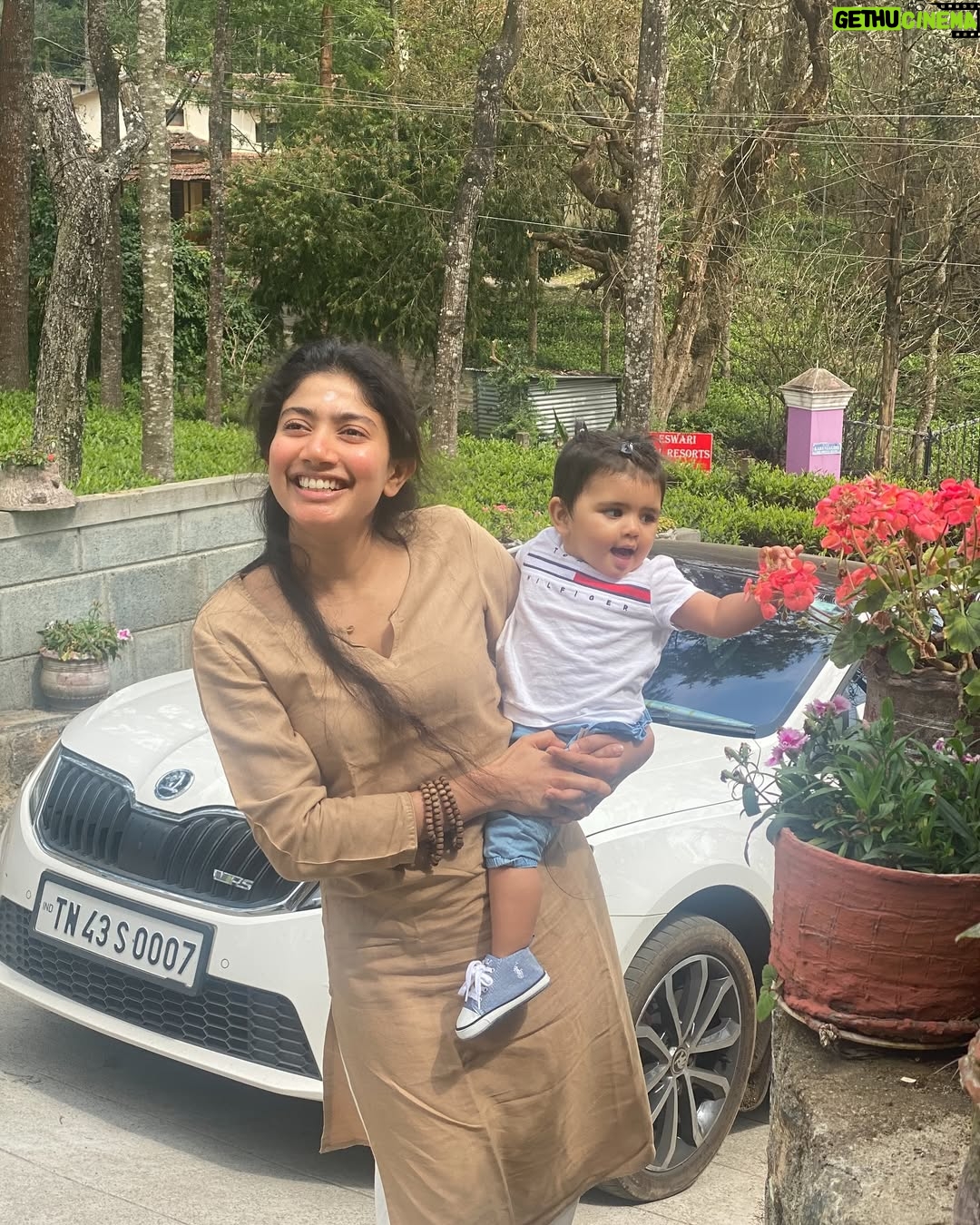 Sai Pallavi - 5.2 Million Likes - As random as the thoughts in my head 🙈