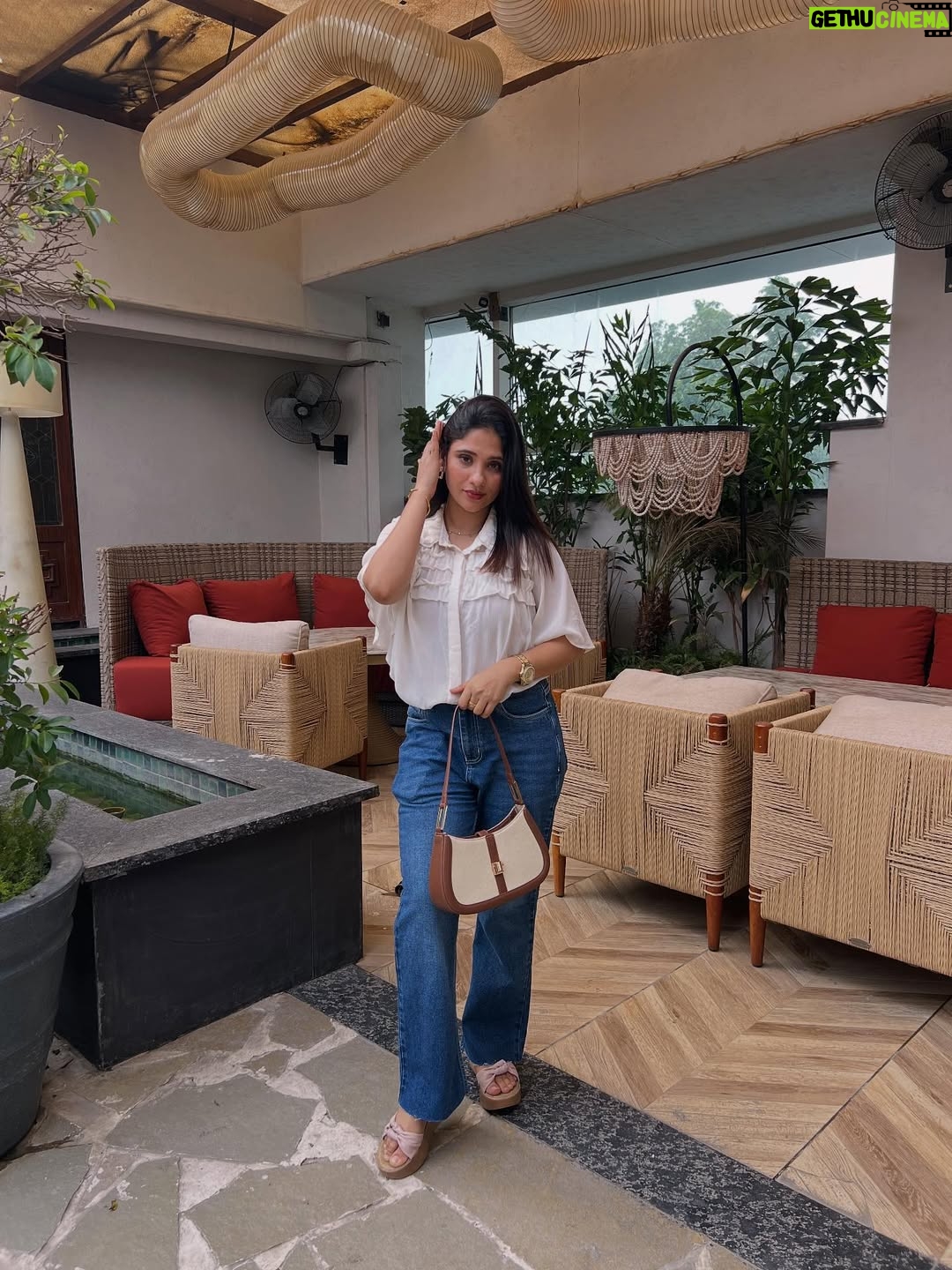 Saima - 3.9K Likes - Fall in love with taking care of yourself: mind, body, and soul.”