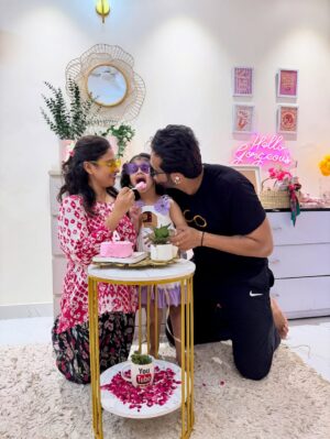 Saima Instagram - Four years ago, you came into our lives and filled it with endless love, laughter, and happiness. Watching you grow into the sweetest little girl has been the biggest blessing of our lives. Happiest 4th birthday to our princess 👑💖 We love you more than words can ever say❤️ @mysha2109official