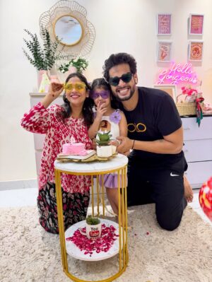 Saima Instagram - Four years ago, you came into our lives and filled it with endless love, laughter, and happiness. Watching you grow into the sweetest little girl has been the biggest blessing of our lives. Happiest 4th birthday to our princess 👑💖 We love you more than words can ever say❤️ @mysha2109official