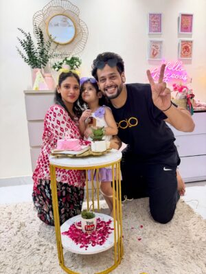 Saima Instagram - Four years ago, you came into our lives and filled it with endless love, laughter, and happiness. Watching you grow into the sweetest little girl has been the biggest blessing of our lives. Happiest 4th birthday to our princess 👑💖 We love you more than words can ever say❤️ @mysha2109official