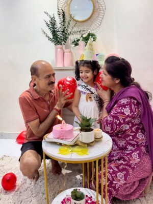 Saima Instagram - Four years ago, you came into our lives and filled it with endless love, laughter, and happiness. Watching you grow into the sweetest little girl has been the biggest blessing of our lives. Happiest 4th birthday to our princess 👑💖 We love you more than words can ever say❤️ @mysha2109official