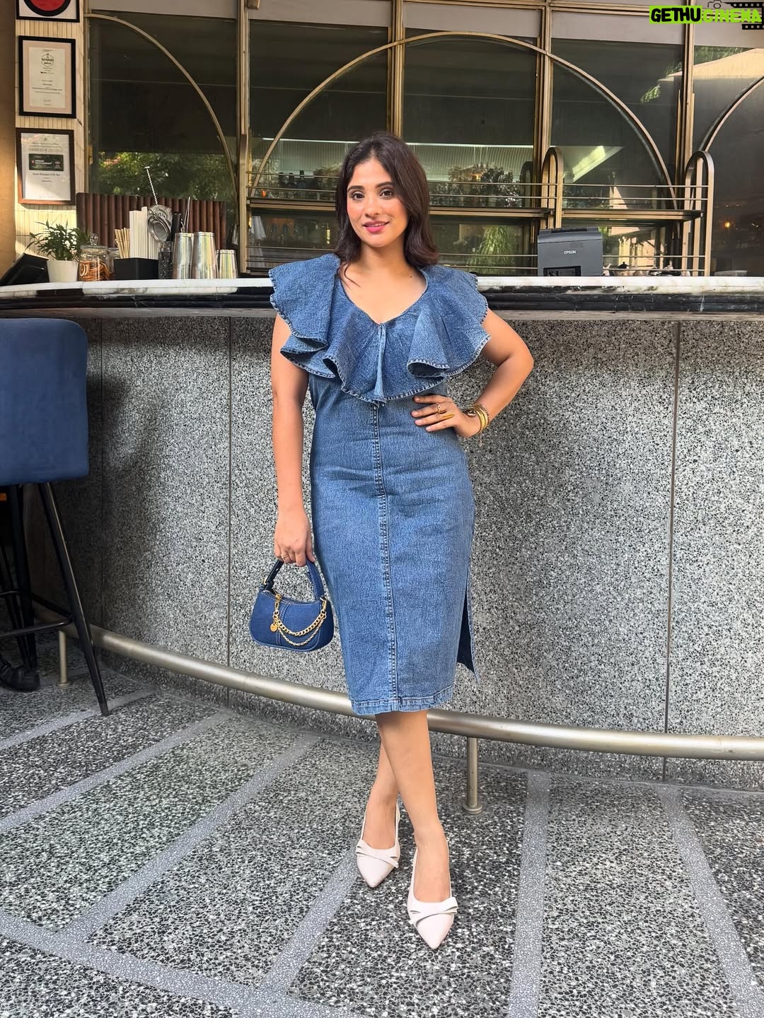 Saima - 9.4K Likes - "Confidence level: 100 🦋
