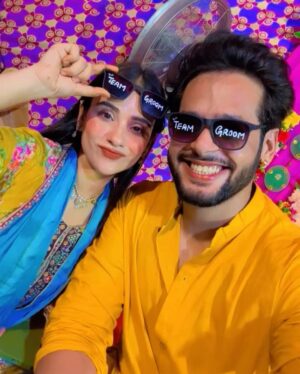 Saima Instagram - Shaadi vibes start with yellow 💛& a whole lot of love❤️ #teamgroom