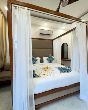 Saima Instagram - A Slice of Paradise at Chitralekha Boutique Resort ✨
Swipe through to experience the charm of this hidden gem nestled in nature 🌿
From cozy, thoughtfully-designed rooms to breathtaking views, this resort offered the perfect blend of comfort and elegance. 🌺
🏞️ Serene landscapes
🏊♀️ Private pool time bliss
🍽️ Deliciously curated meals
🧘♀️ Peaceful corners for pure relaxation
Every corner of Chitralekha Boutique Resort is Instagram-worthy and soul-soothing 💫
📍A stay I’ll always remember — tranquil, luxurious, and oh-so-beautiful. @chitralekhaboutiqueresort @mywall.me
#ChitralekhaBoutiqueResort #LuxuryStay #HiddenGem #TravelDiaries #ResortGoals #NatureRetreat #BoutiqueEscape #wanderlustvibes