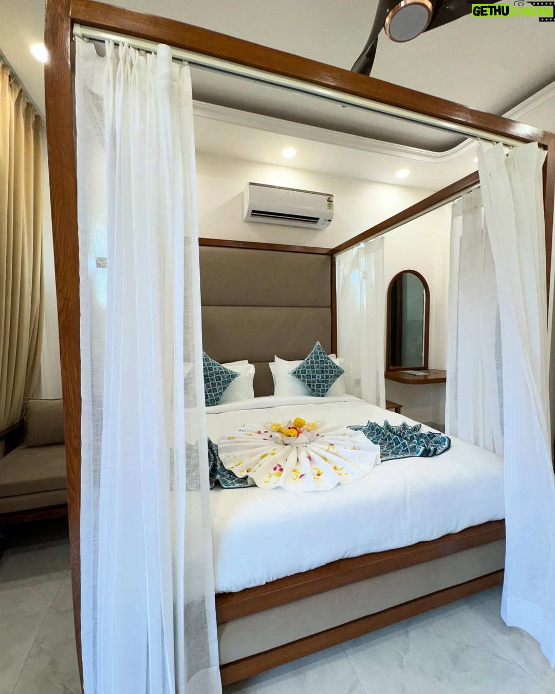 Saima - 6.1K Likes - A Slice of Paradise at Chitralekha Boutique Resort ✨
Swipe through to experience the charm of this hidden gem nestled in nature 🌿

From cozy, thoughtfully-designed rooms to breathtaking views, this resort offered the perfect blend of comfort and elegance. 🌺
🏞️ Serene landscapes
🏊‍♀️ Private pool time bliss
🍽️ Deliciously curated meals
🧘‍♀️ Peaceful corners for pure relaxation

Every corner of Chitralekha Boutique Resort is Instagram-worthy and soul-soothing 💫

📍A stay I’ll always remember — tranquil, luxurious, and oh-so-beautiful. @chitralekhaboutiqueresort @mywall.me 

#ChitralekhaBoutiqueResort #LuxuryStay #HiddenGem #TravelDiaries #ResortGoals #NatureRetreat #BoutiqueEscape #wanderlustvibes